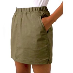 Duluth Trading Company Women's Pull-On Olive Green Skort Size 14